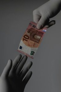 donare somma di denaro
